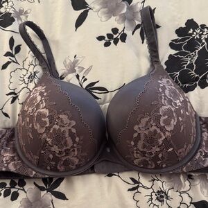 Victoria's Secret Lace Bra - Dark Purple/Gray